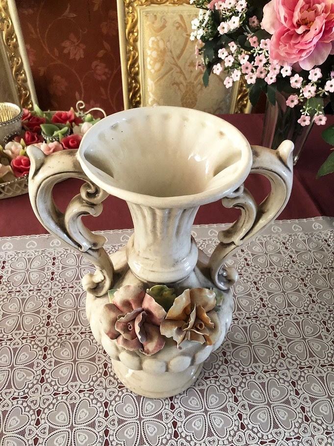 blouse klimaat Hassy Retro / antieke Italiaanse vaas brocante barok porselein wit met rozen  bloemen - Vazen en Bloemenschalen - Westenhof