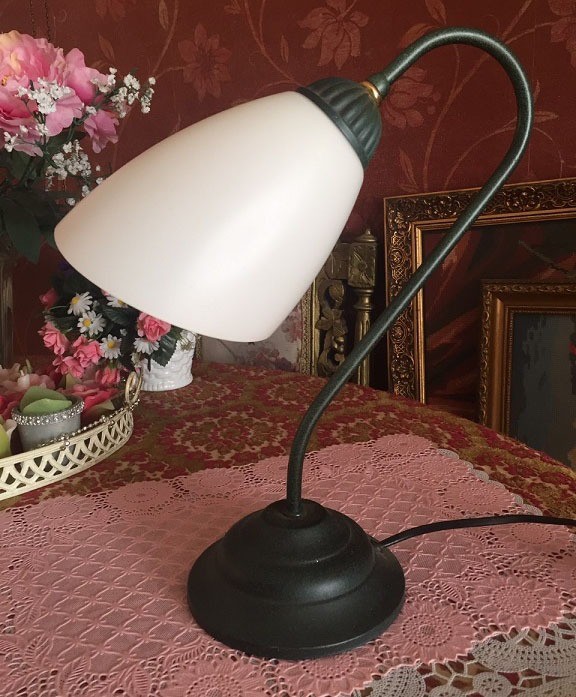 wijs katje Gevestigde theorie Vintage leeslamp tafel / bureaulamp / tafellamp art deco melk lamp kap glas  wit, metaal - groen - Tafellampen - Westenhof