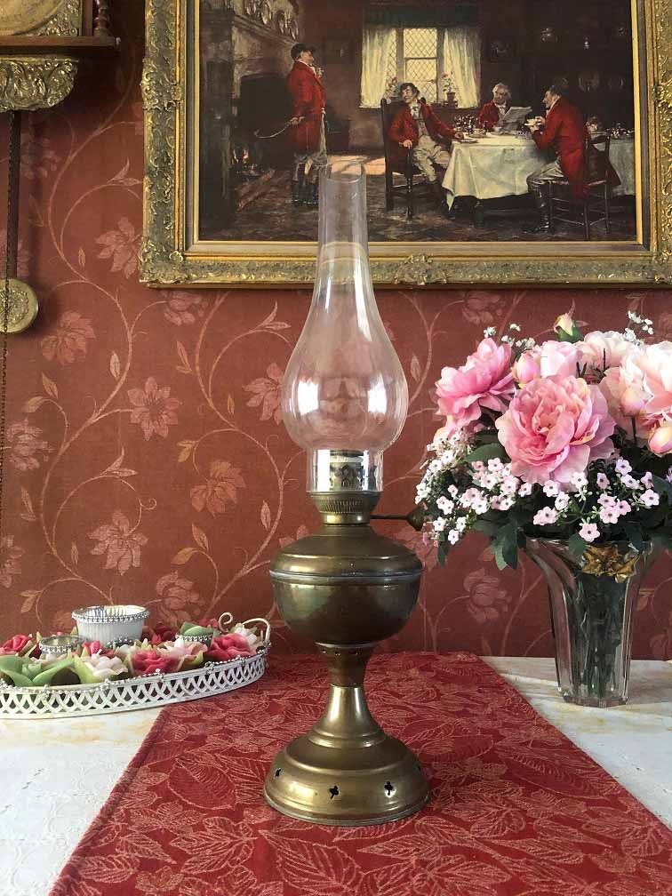 Antiek olielamp brocante koper met glazen olie lamp kap - Olielampen - Westenhof